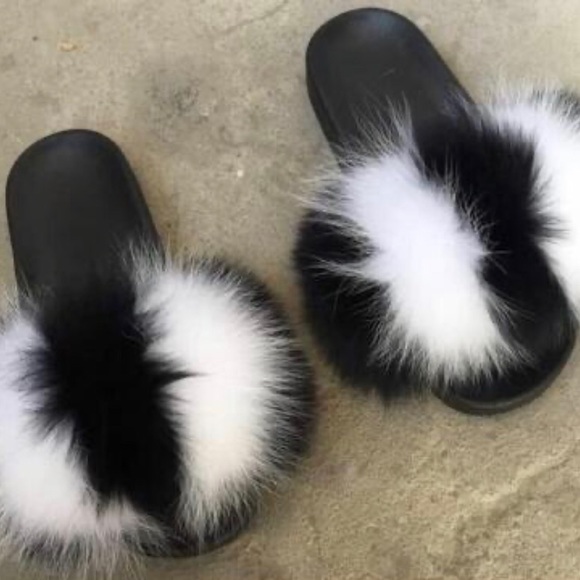 NEW HANDMADE FOX FUR SLIDES - Picture 1 of 2
